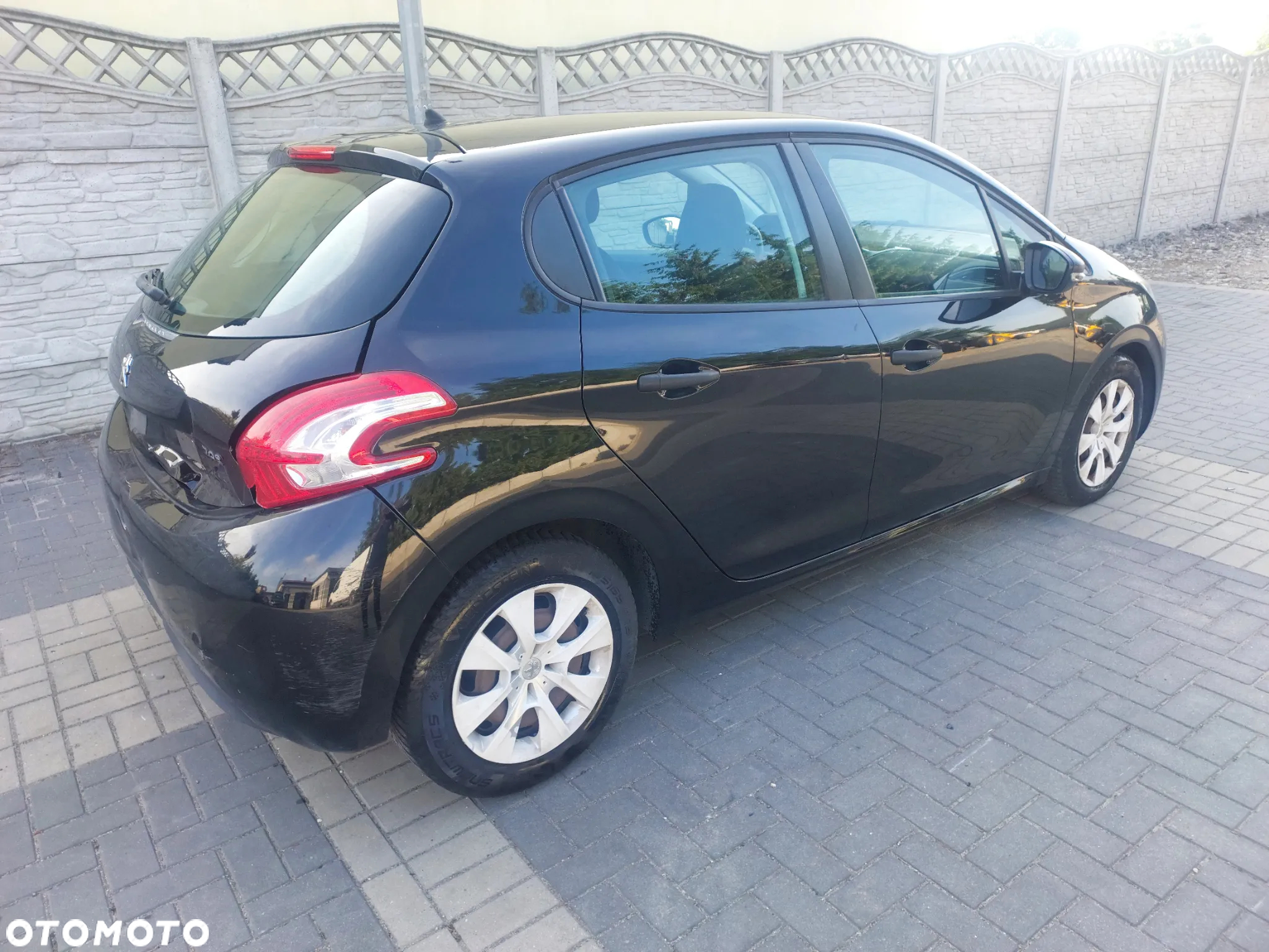 Peugeot 208 1.4 HDi Access - 2