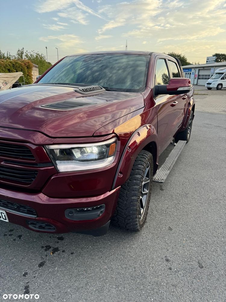 RAM 1500 Crew Cab Sport - 2