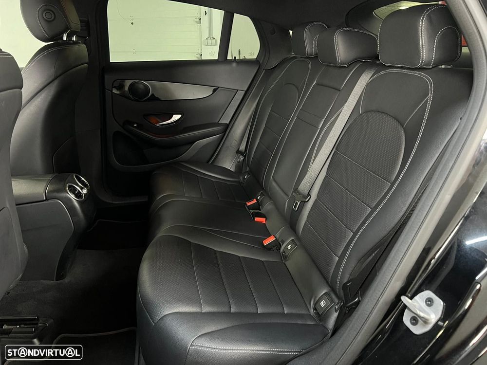 Mercedes-Benz GLC 300 e Coupé 4Matic - 21