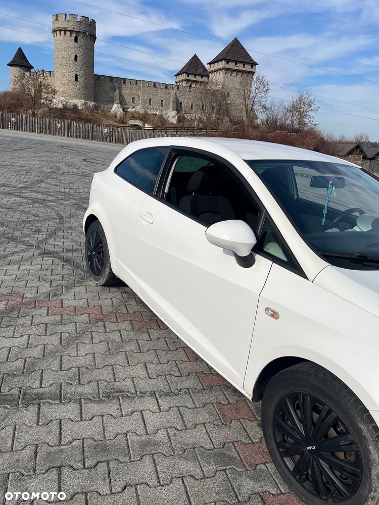 Seat Ibiza SC 1.6 16V Style - 4