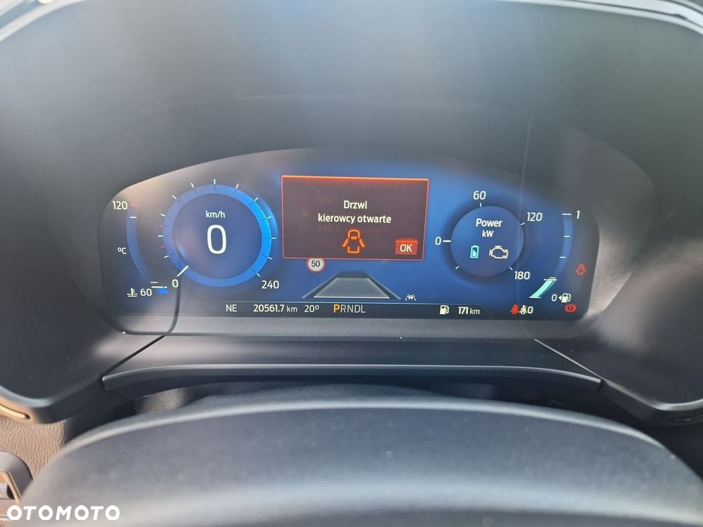Ford Kuga - 17