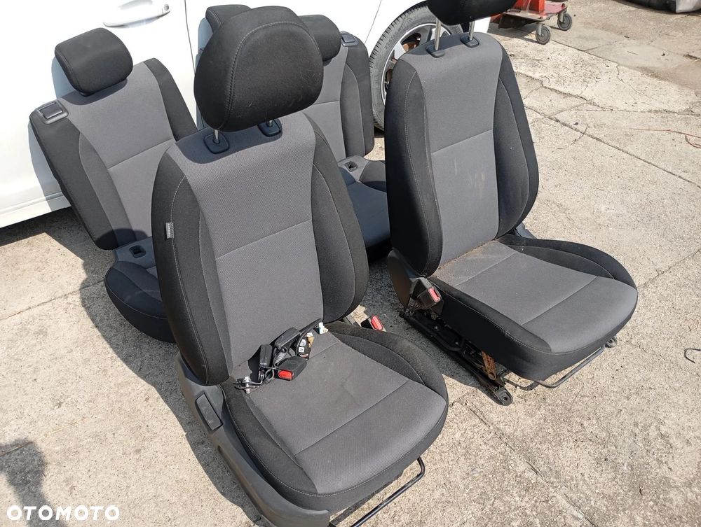 FOTELE PRZÓD TYŁ KANAPA HYUNDAI I20 II 15-18 - 1