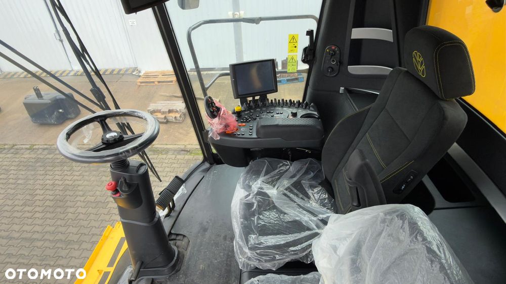 New Holland CR8.90 - 10