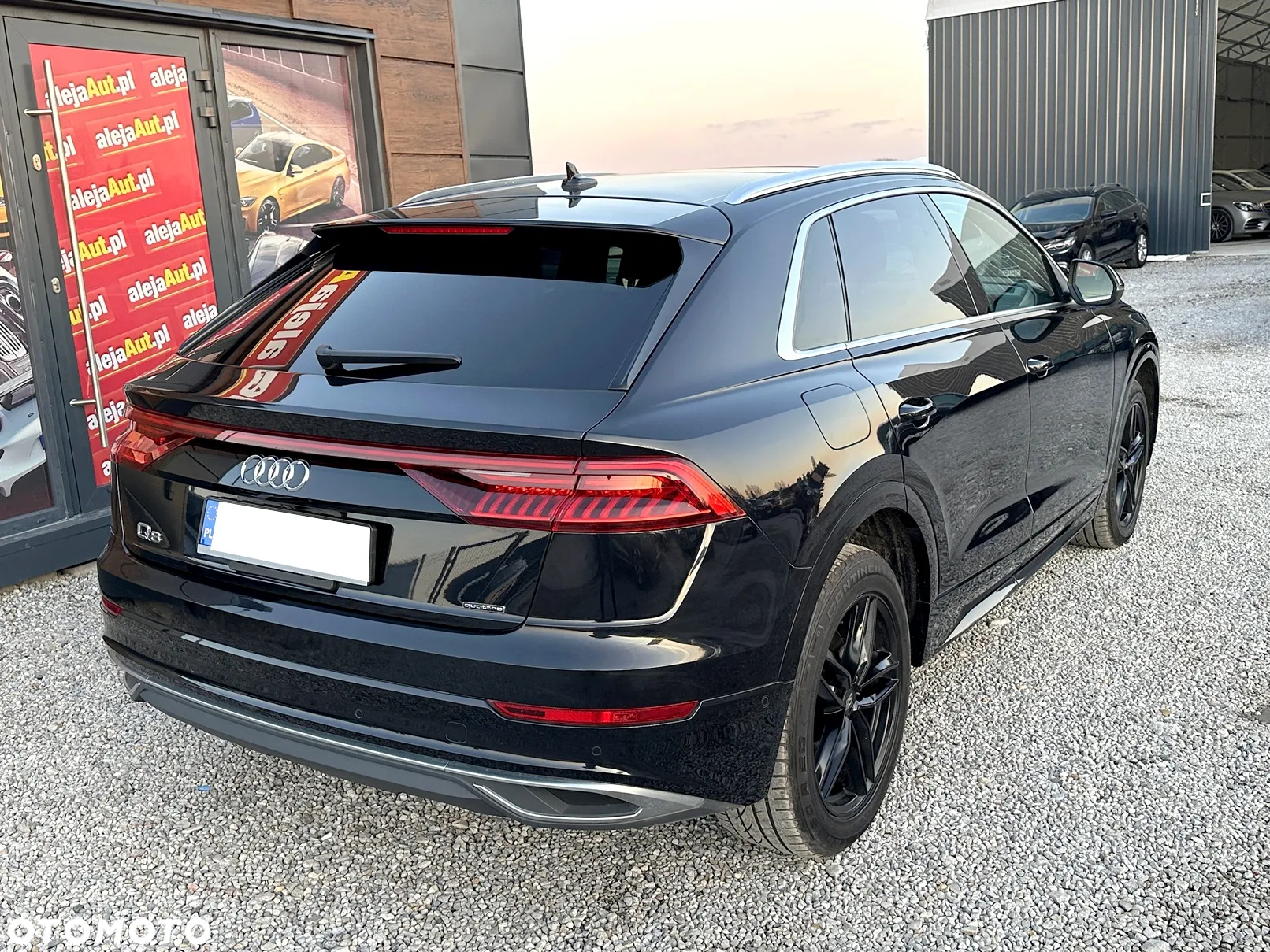 Audi Q8 55 TFSI quattro tiptronic - 4