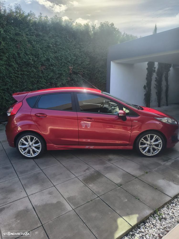 Ford Fiesta 1.0 EcoBoost S&S ST-LINE - 6