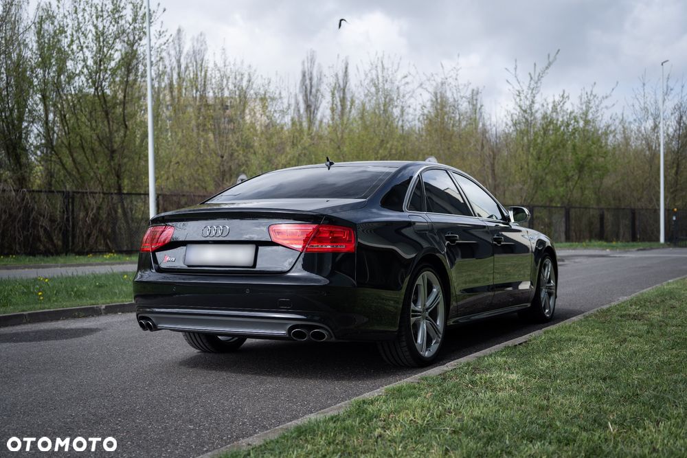Audi S8 Standard - 9
