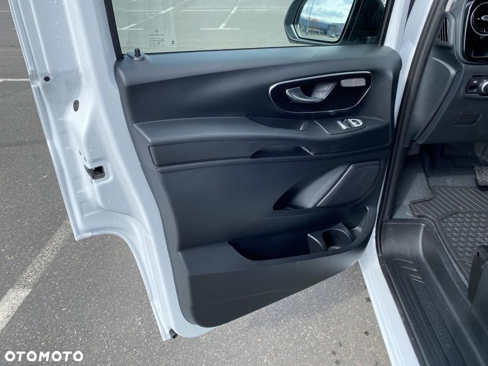 Mercedes-Benz Vito - 10
