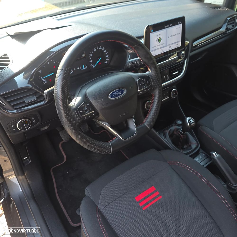 Ford Fiesta 1.0 EcoBoost ST-Line - 11