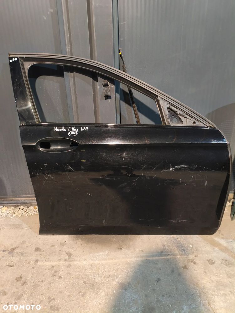 MERCEDES E KLASA W213 DRZWI PRAWE PRZEDNIE POZNAŃ GIEŁDA X713 - 1
