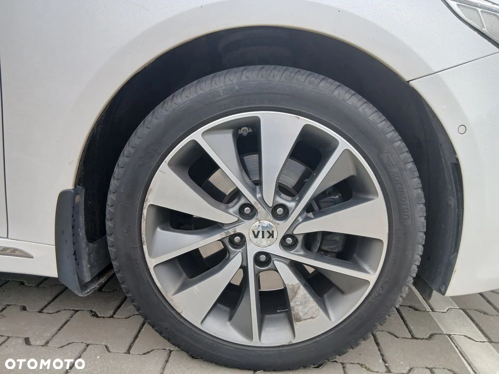 Kia Optima 1.7 CRDI XL DCT - 10