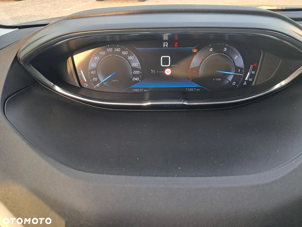 Peugeot 3008 1.5 BlueHDi Allure S&S EAT8 - 14
