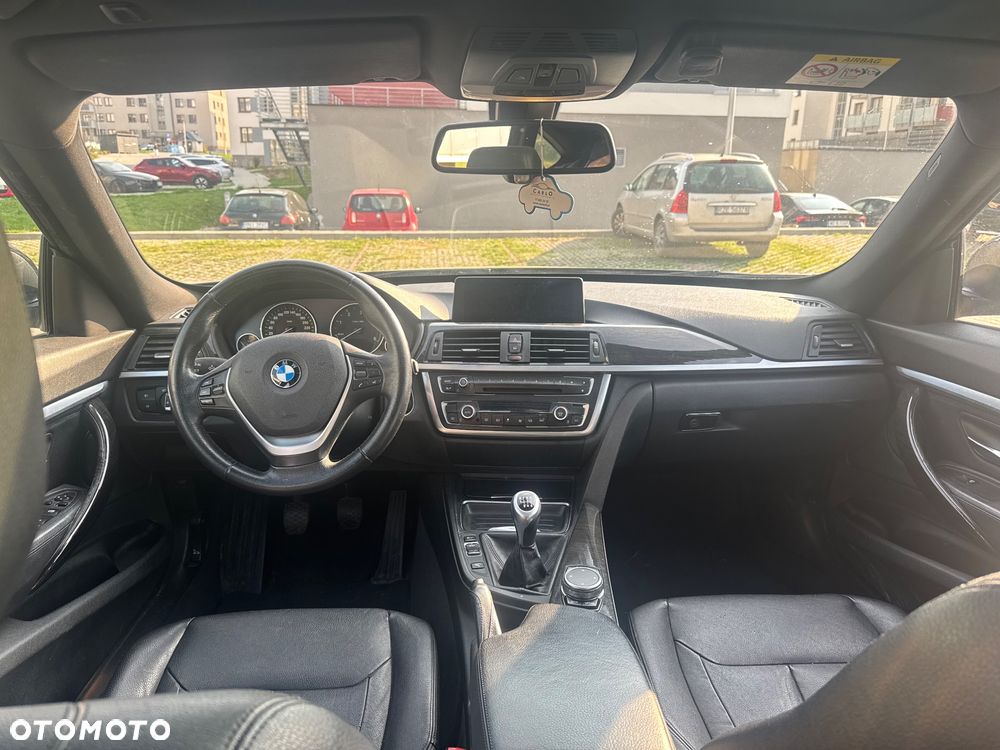 BMW 3GT 318d Luxury Line - 6