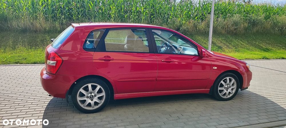 Kia Cerato - 7