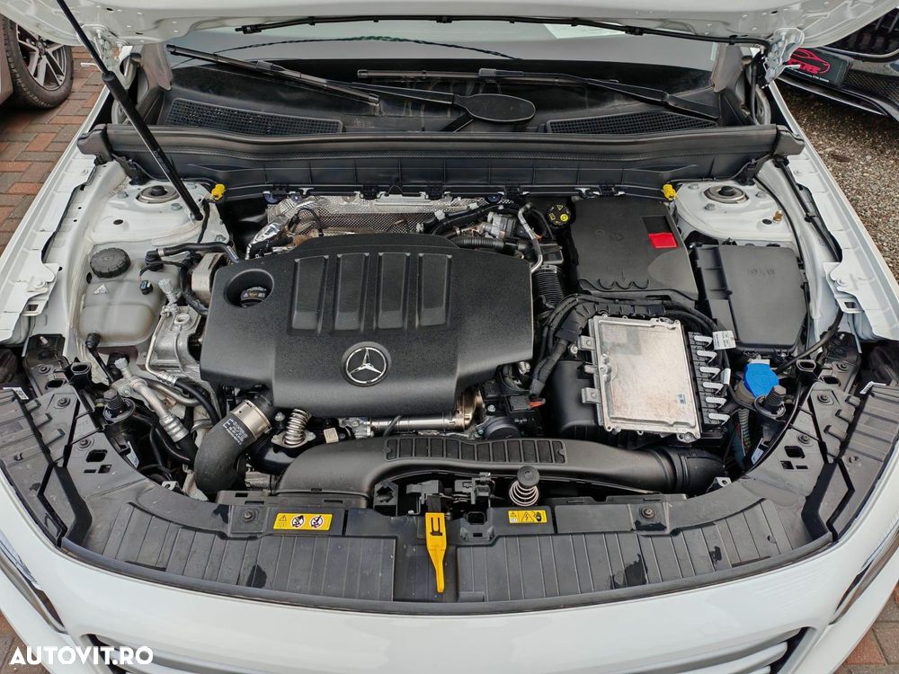 Mercedes-Benz GLB - 8