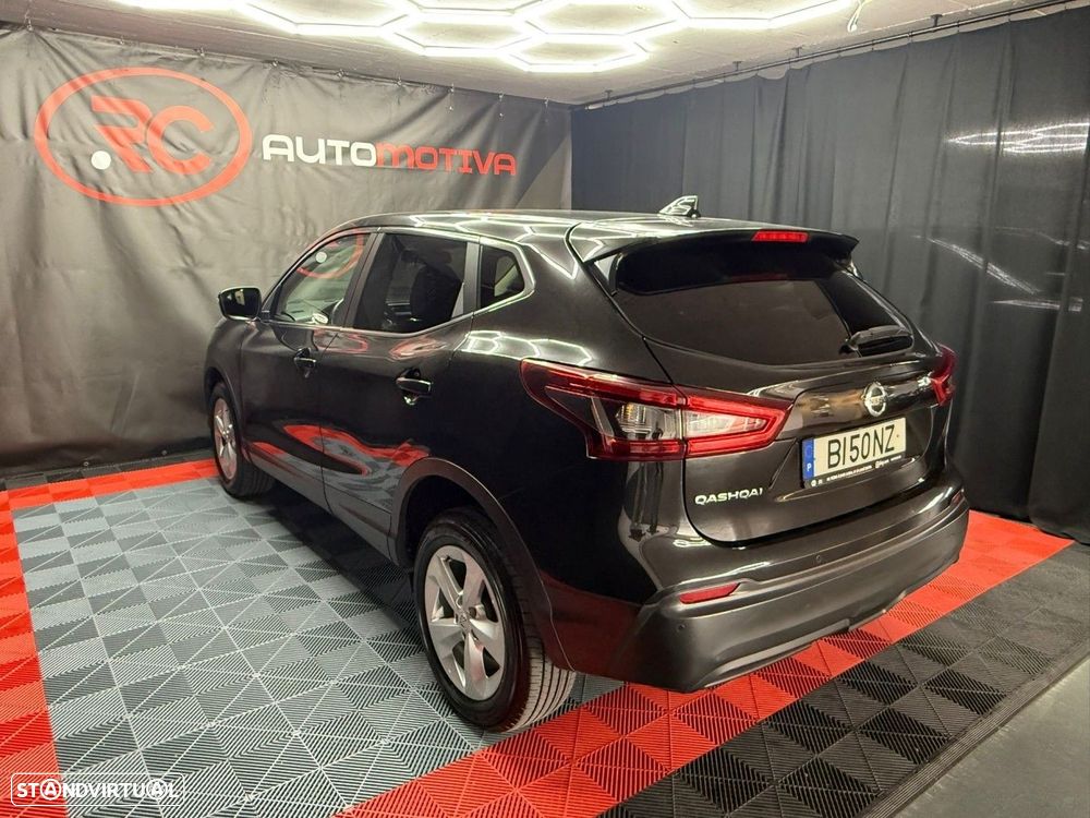 Nissan Qashqai 1.5 dCi N-Connecta J17 DCT - 6