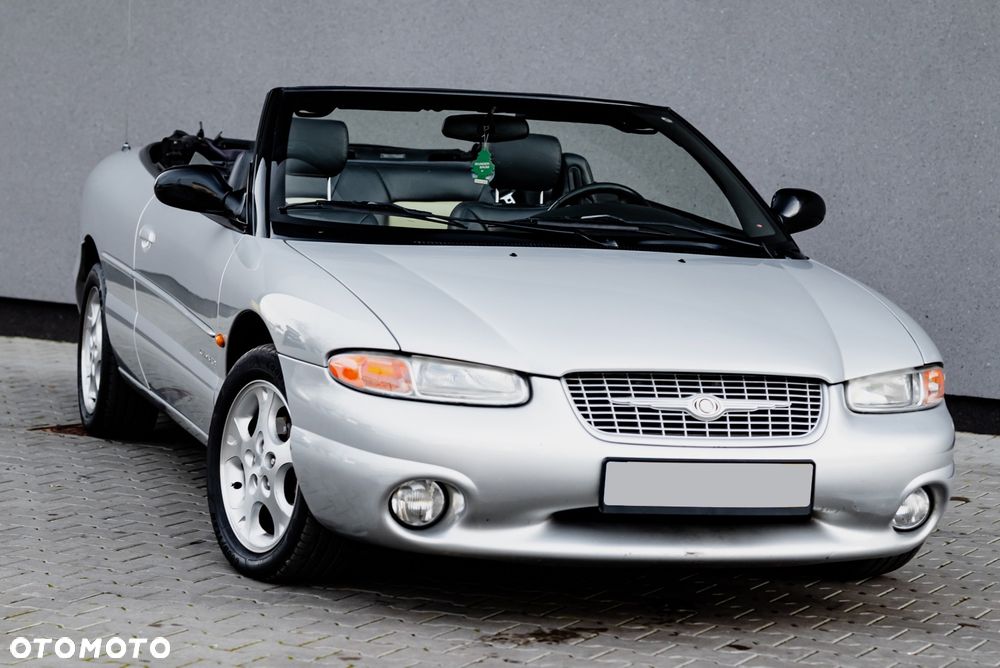 Chrysler Stratus - 1