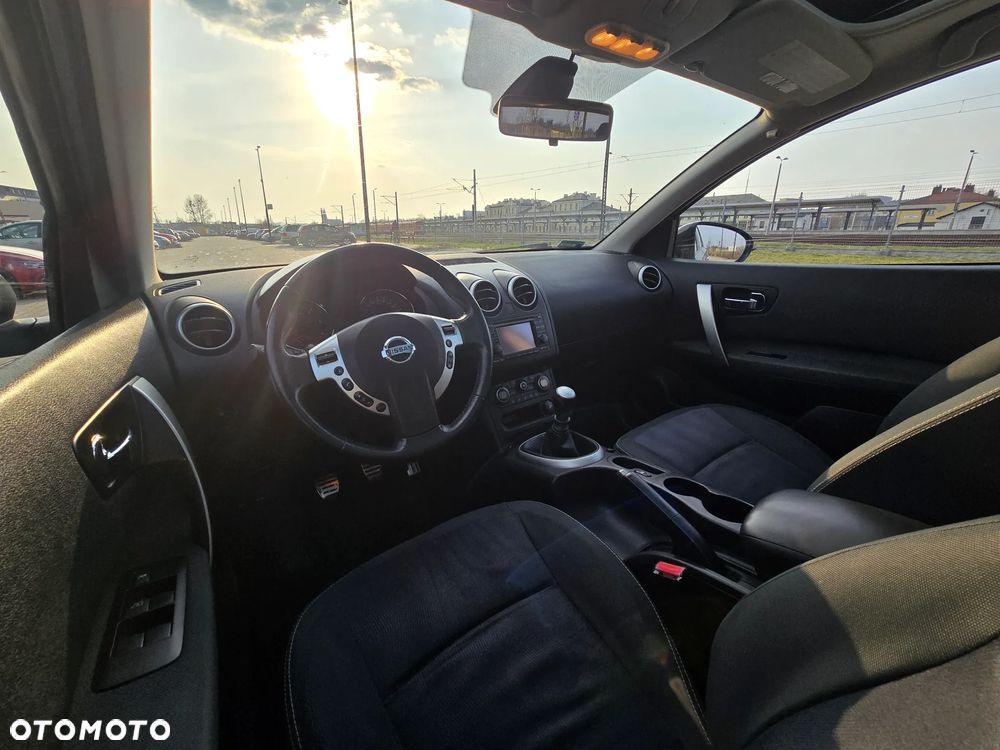 Nissan Qashqai+2 - 13