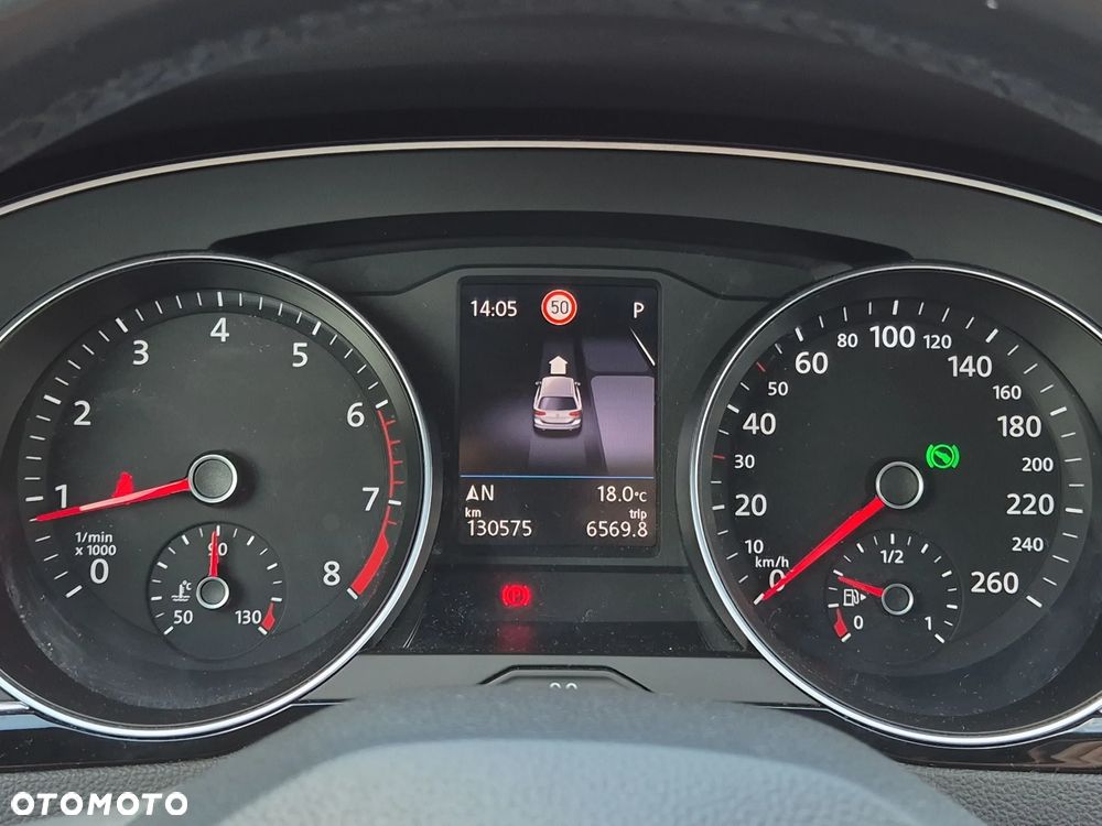 Volkswagen Passat 2.0 TSI Elegance DSG - 26
