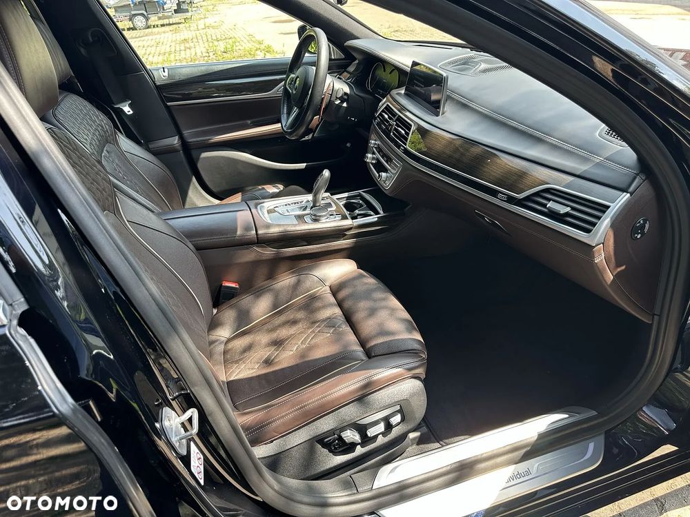 BMW Seria 7 740Le xDrive iPerformance - 16