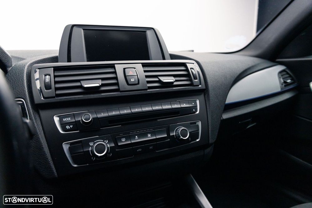 BMW 116 d Pack M - 34