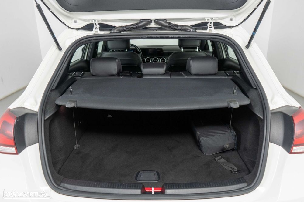 Mercedes-Benz A 250 e Progressive - 12