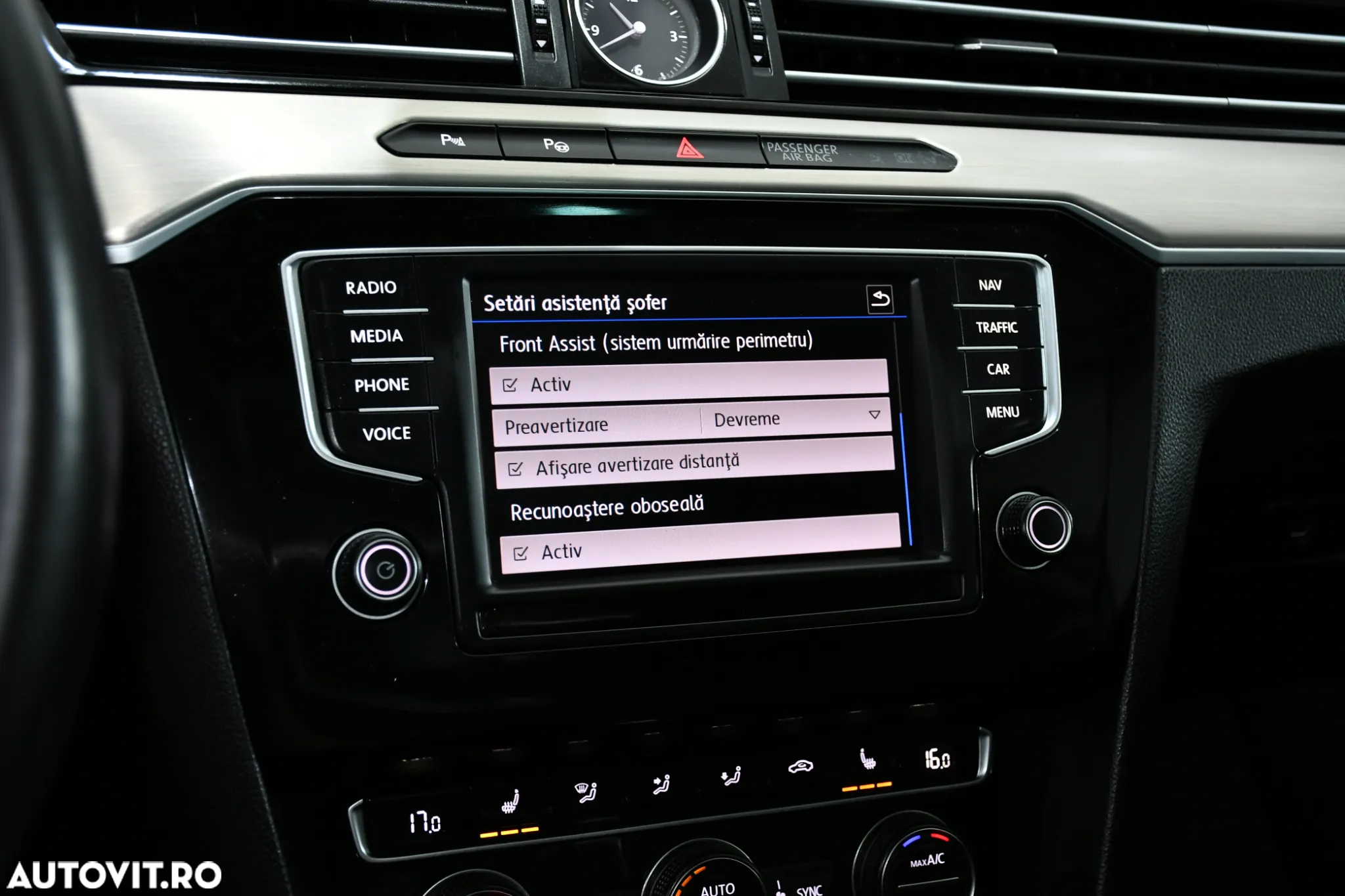 Volkswagen Passat 2.0 TDI DSG Highline - 23