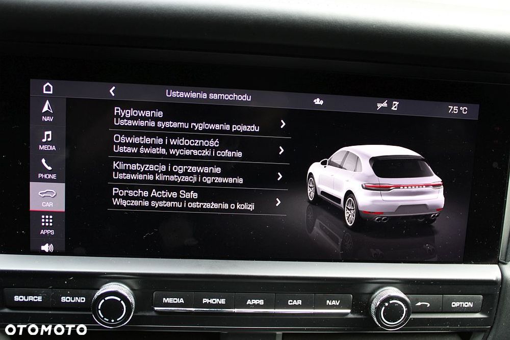 Porsche Macan GTS - 28