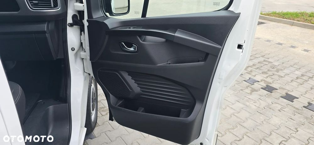 Renault Trafic - 19
