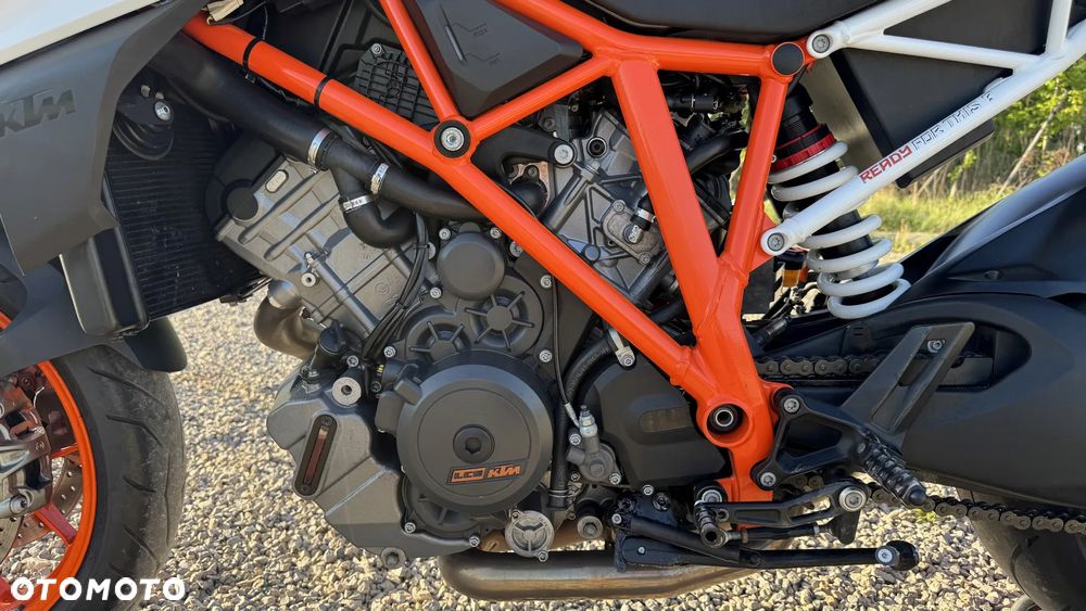 KTM Super Duke - 17