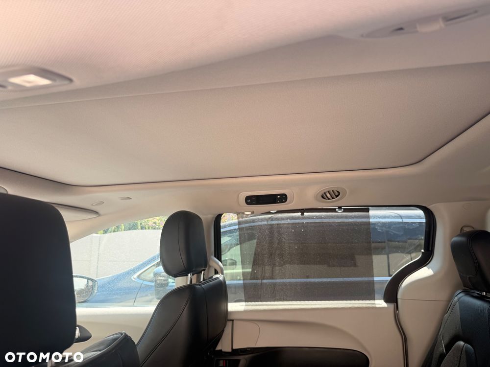 Chrysler Pacifica - 10