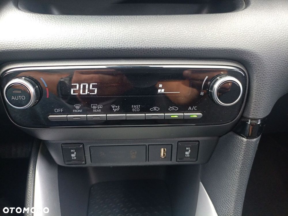 Toyota Yaris Hybrid 1.5 Comfort - 21