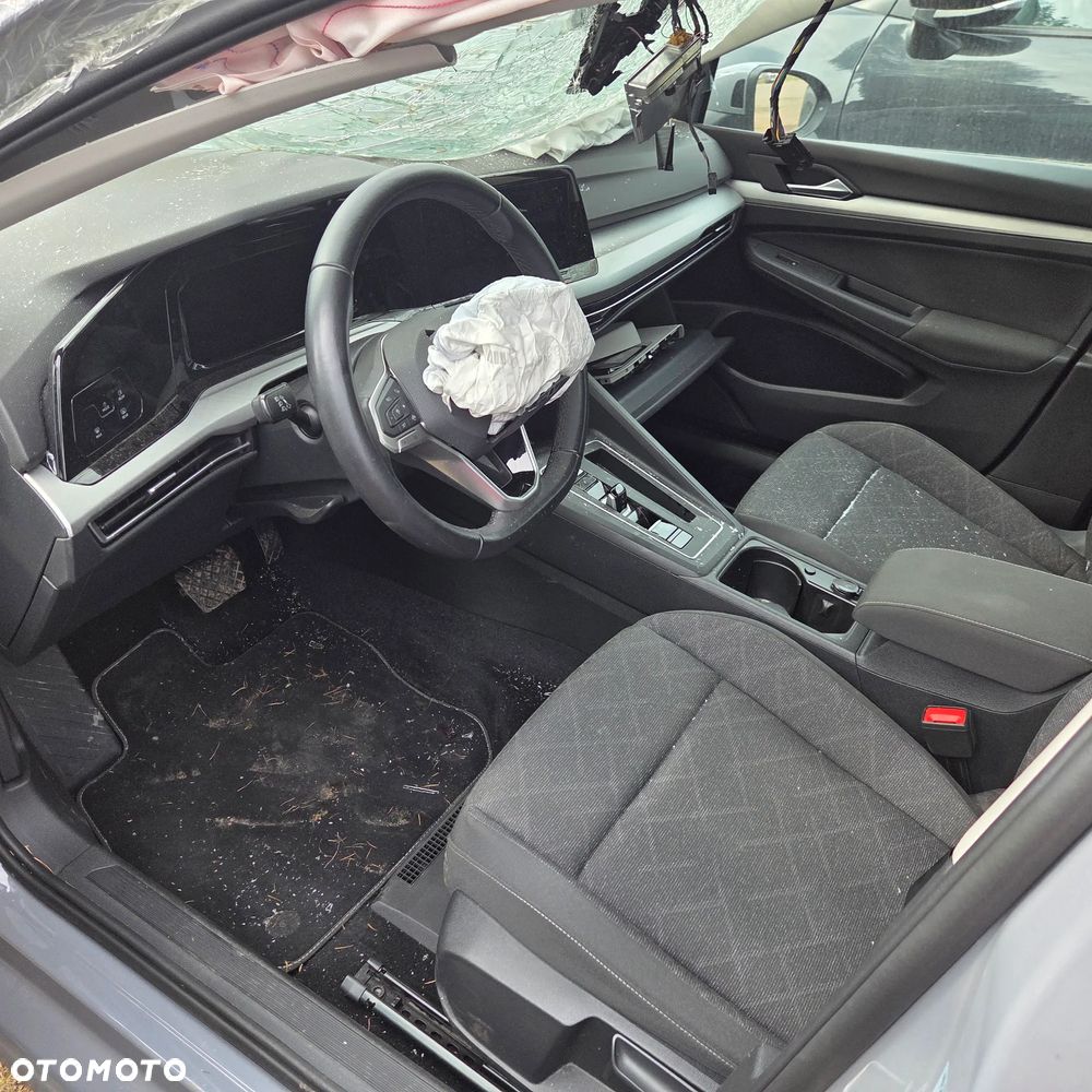 Volkswagen Golf 1.5 eTSI OPF DSG Edition 50 - 7