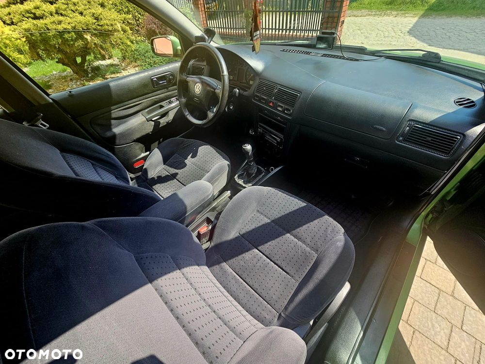 Volkswagen Golf 1.4 Comfortline - 6