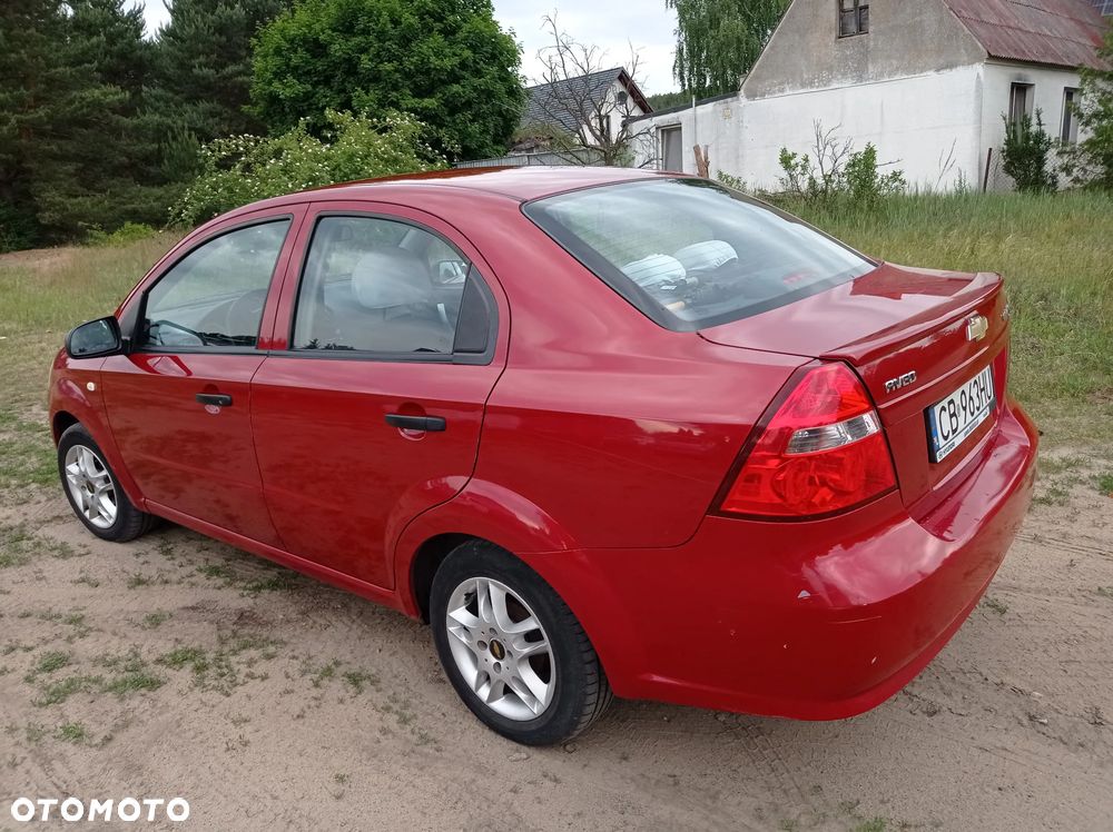 Chevrolet Aveo 1.2 16V Base - 4