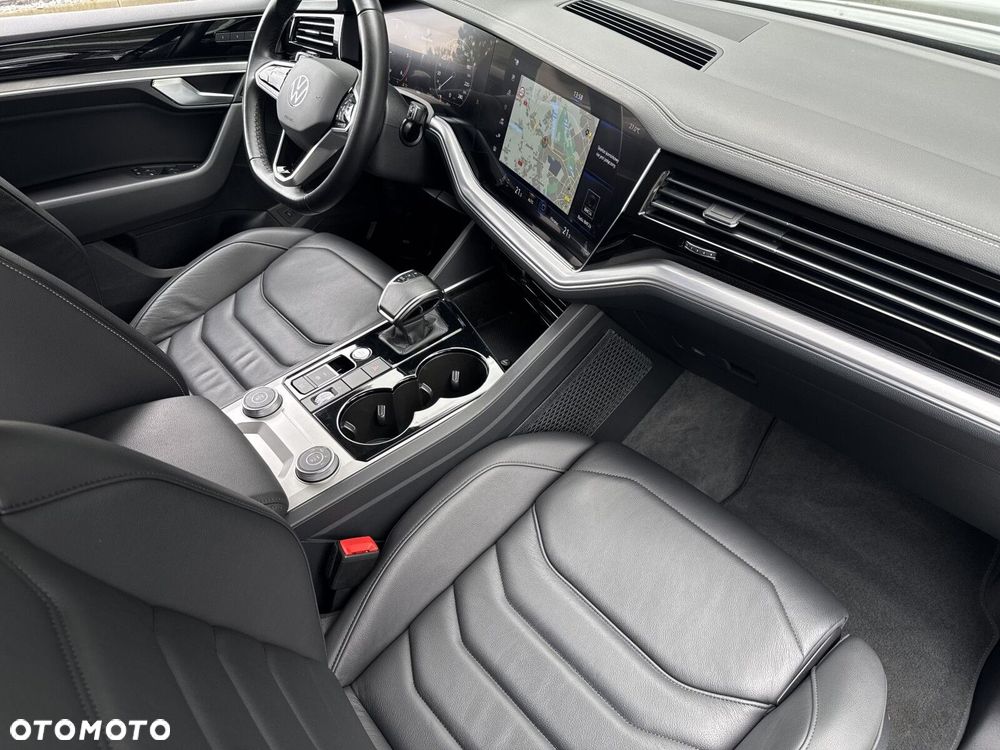 Volkswagen Touareg 3.0 V6 TDI 4Motion R-Line - 13