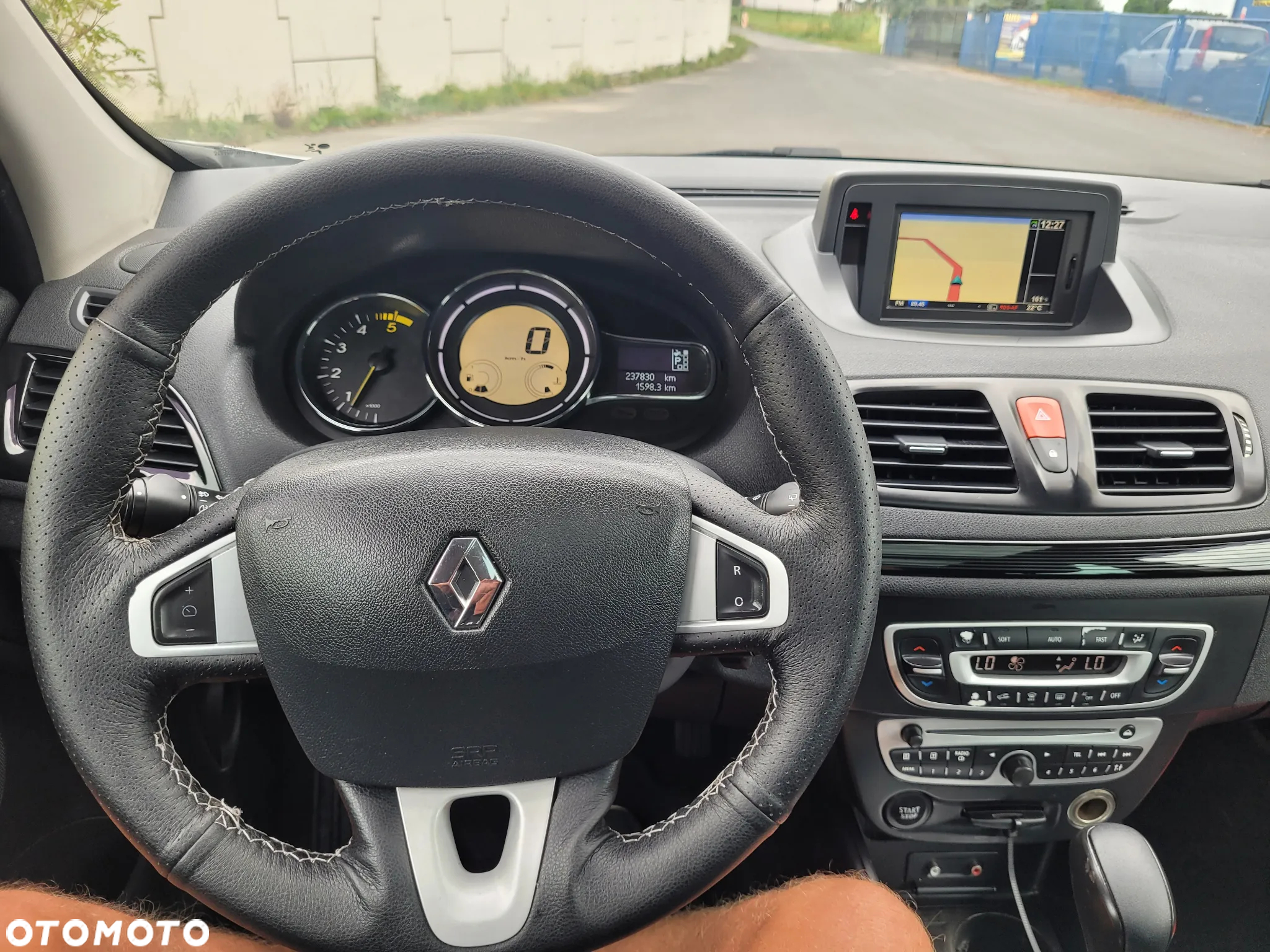 Renault Megane dCi 110 FAP EDC LIMITED - 13