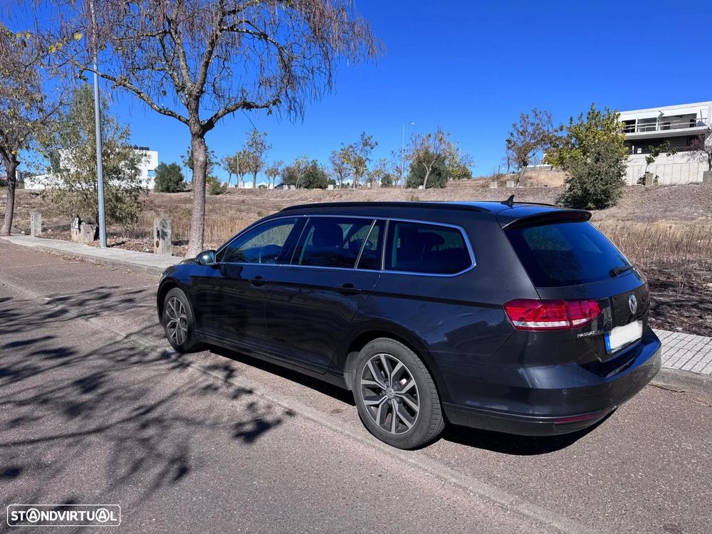 VW Passat - 12