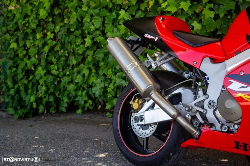 Honda VTR 1000 SP1 - 5