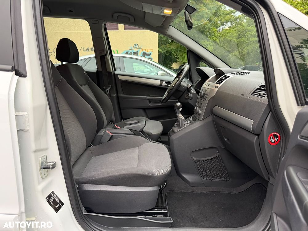 Opel Zafira 1.7 CDTI ecoFLEX Family - 12