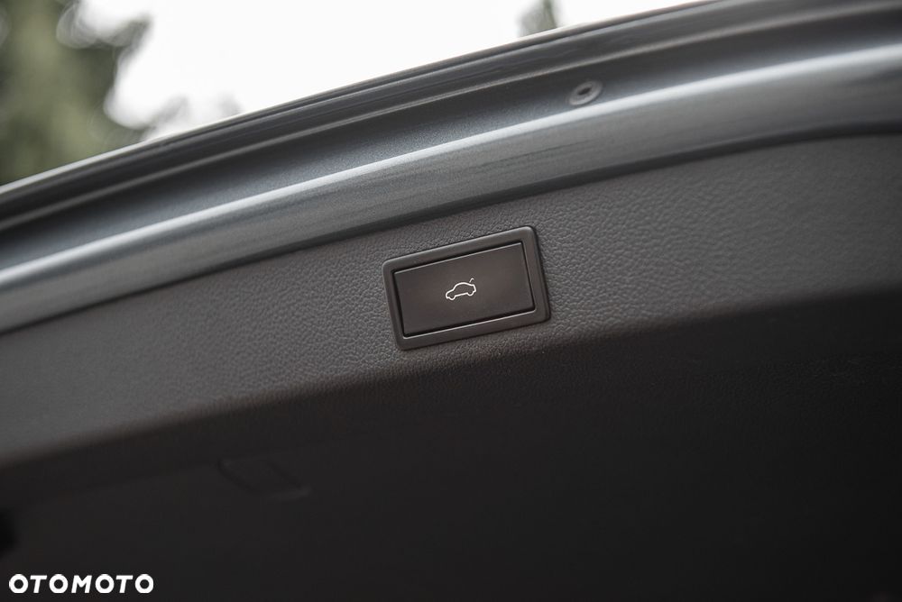 Skoda Superb 2.0 TDI DSG L&K - 30