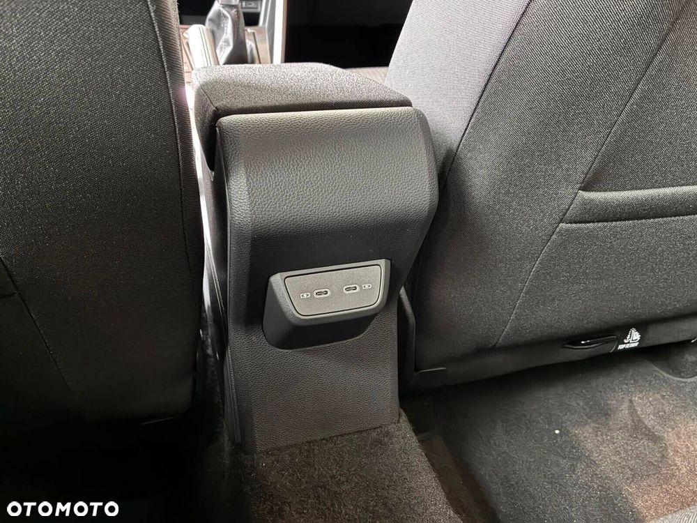 Volkswagen Taigo - 24