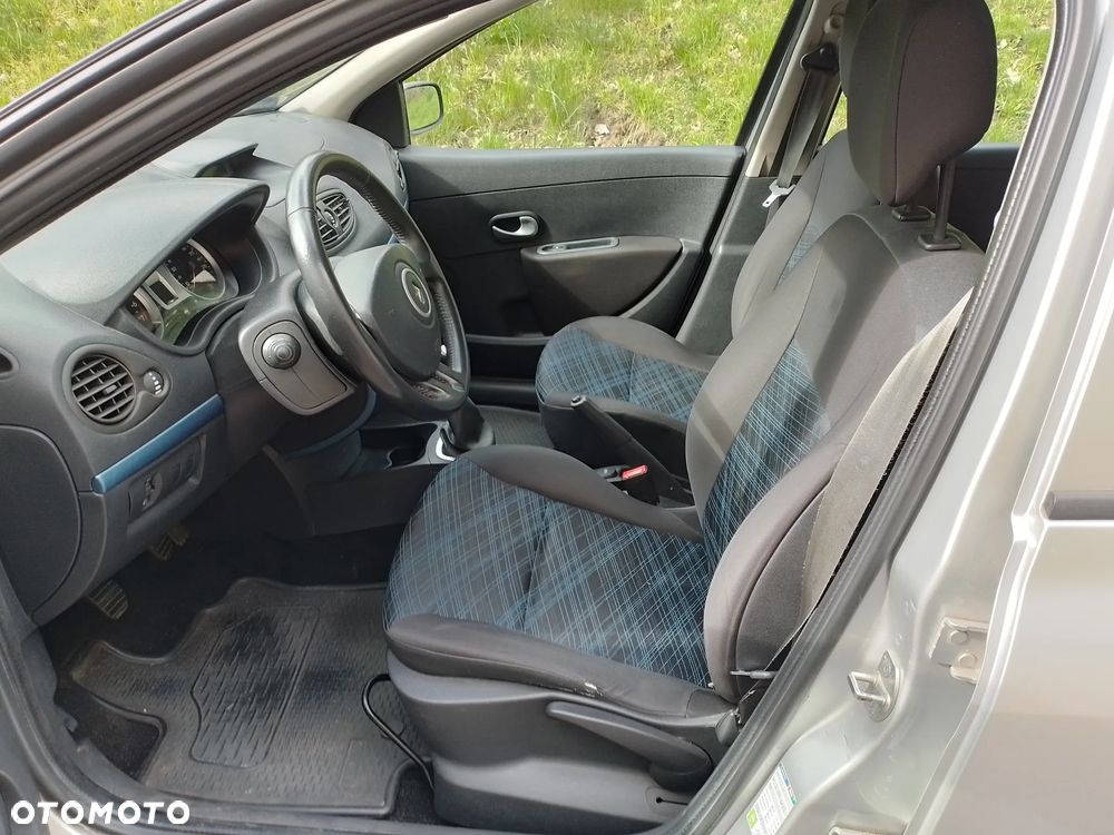 Renault Clio - 5