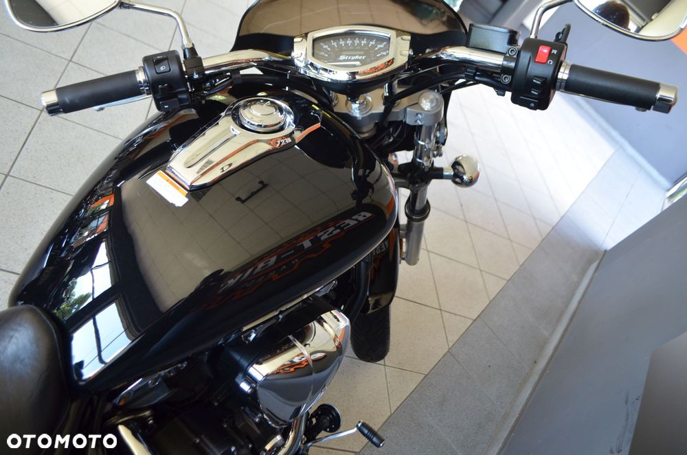 Yamaha XVS - 32