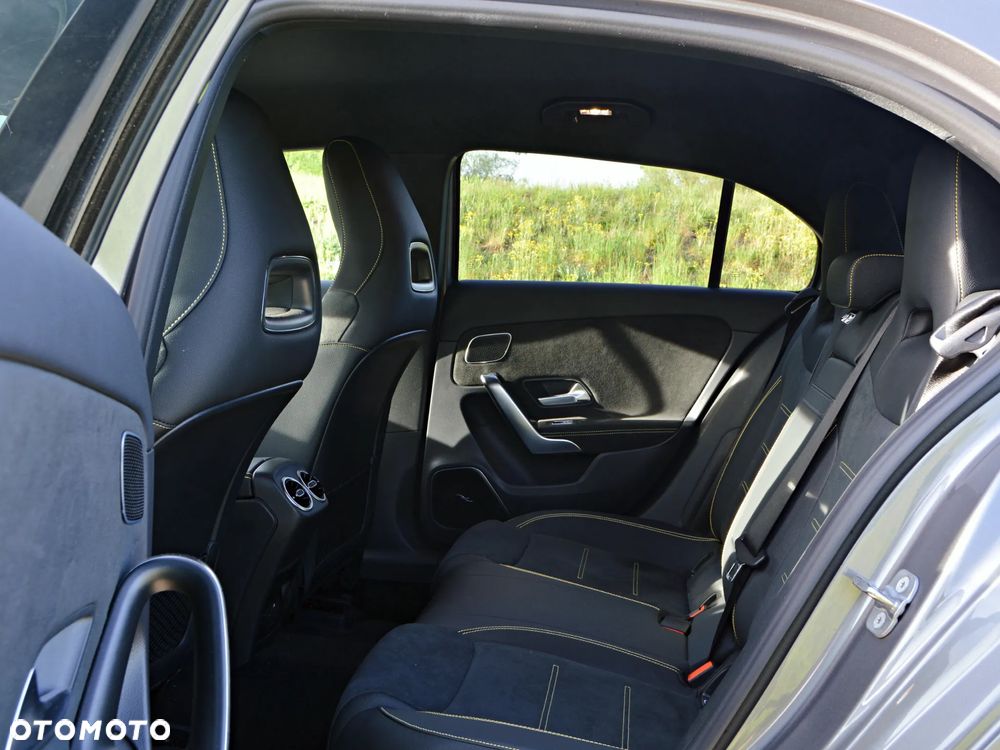 Mercedes-Benz Klasa A 45 S AMG 4-Matic 8G-DCT - 23