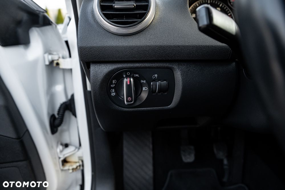 Audi A3 Sportback 1.6 Ambition - 27