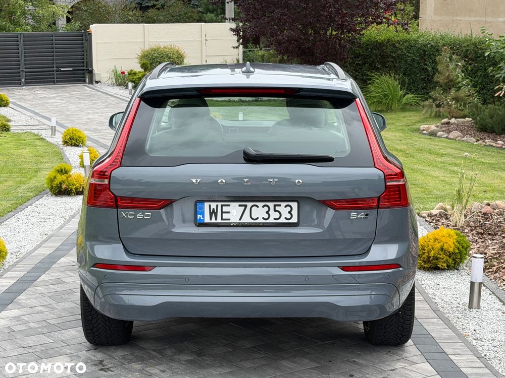 Volvo XC 60 B4 D AWD Core - 21