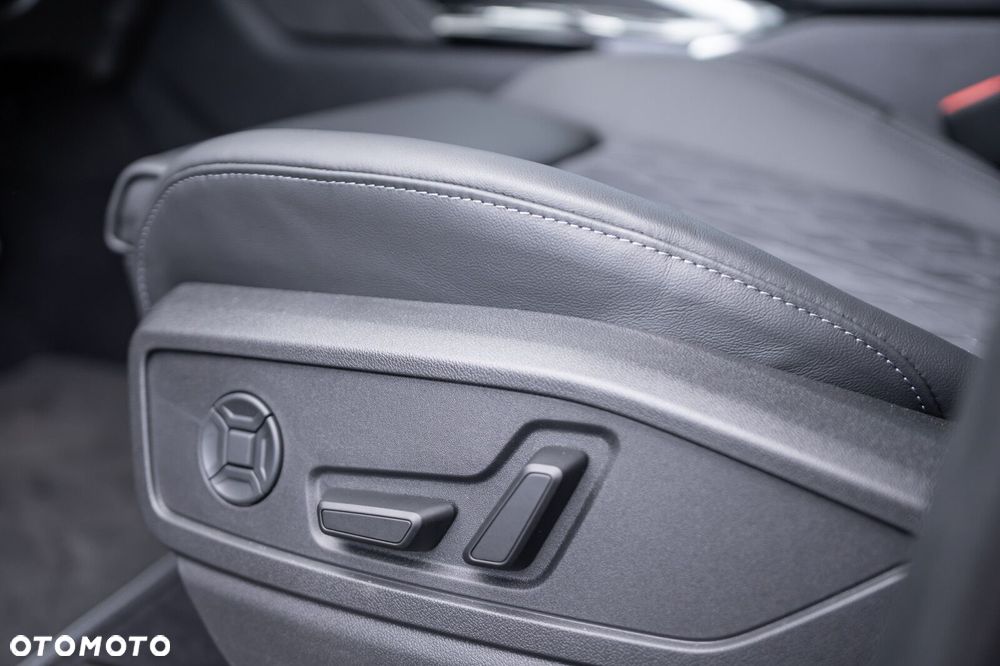Audi Q5 Sportback - 16