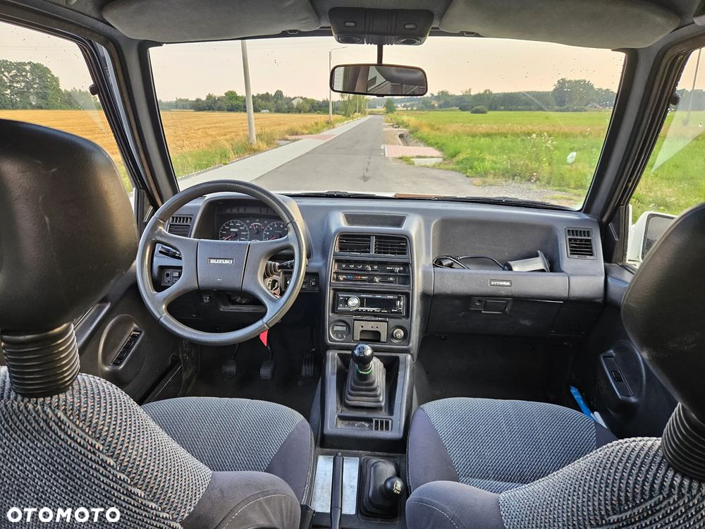 Suzuki Vitara 1.6 JLX Metal Top - 9