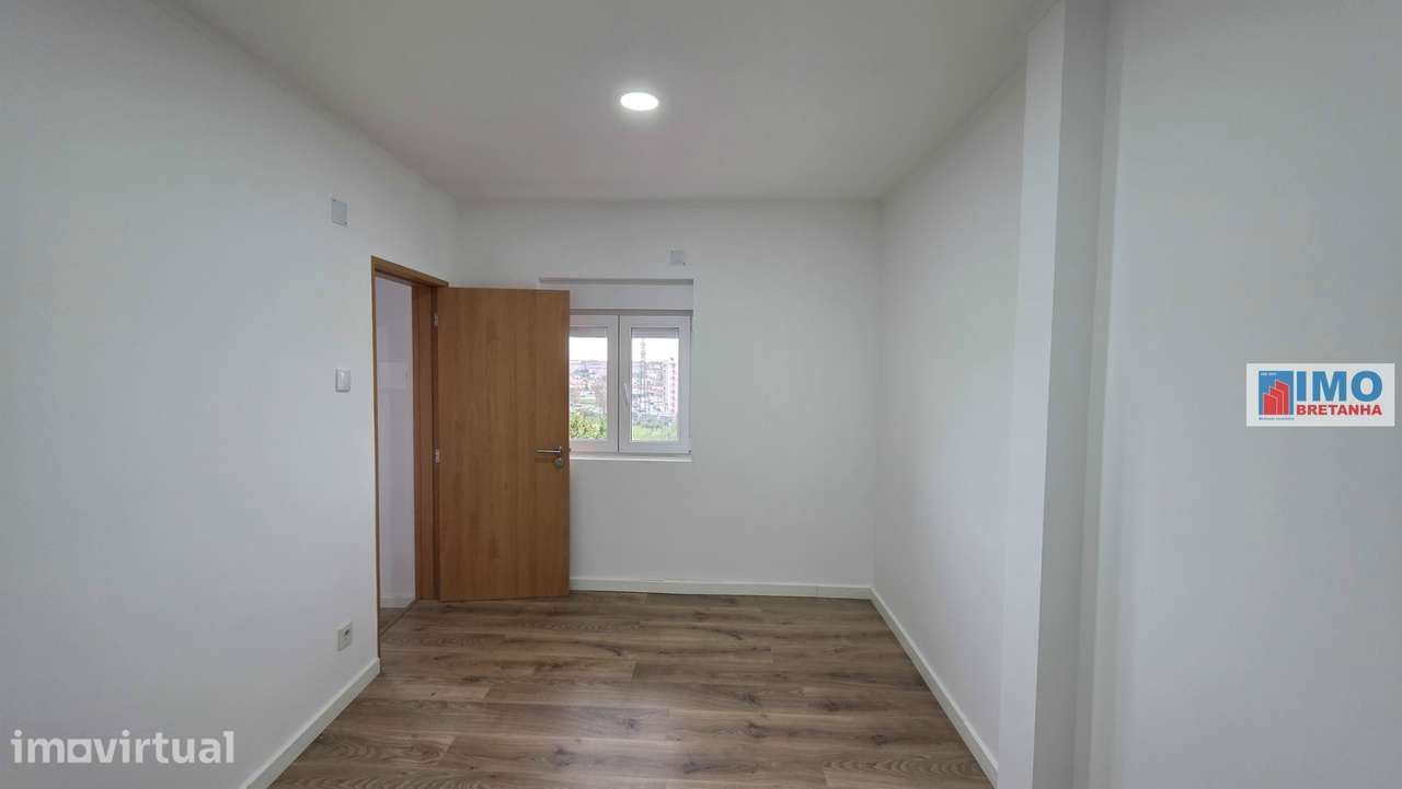 Moradia V2  Renovada - Castelo Branco - Grande imagem: 3/9