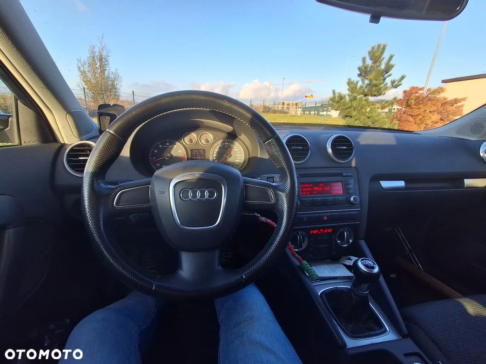 Audi A2 - 10